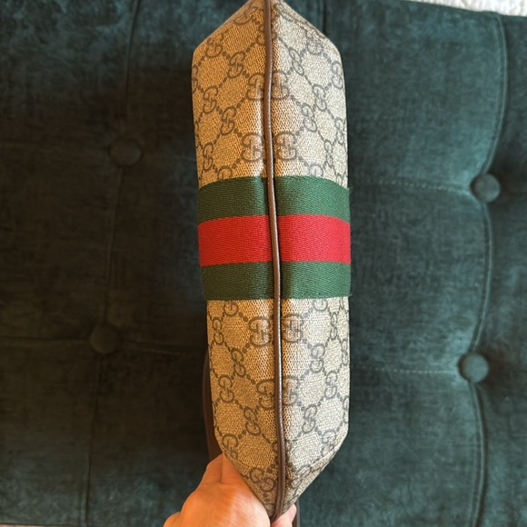 Gucci OPHIDIA
Ophidia medium shoulder bag
Style 598125 9IK3T 001 - Picture 9 of 16